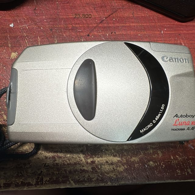 Canon Autoboyシリーズのコンパクトカメラ